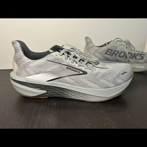 Brooks Hyperion 2 Running Shoes Sneakers Alloy/White Mens 9D